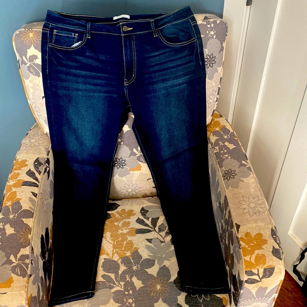 Kan Can size 33 mid-rise